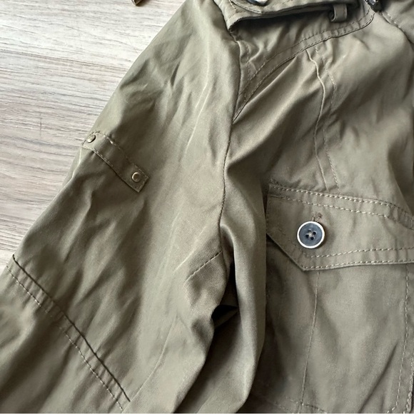 Cole Haan Women’s Olive green RainJacket with detachable Hood - Picture 7 of 13